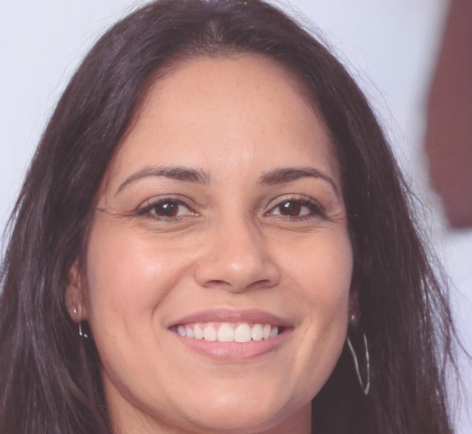 María González, analista financiera especializada en tendencias de consumo